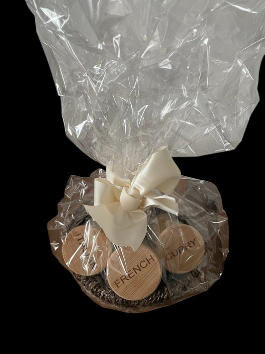 Gift Basket with 3 Blends, Fleur de Sel.